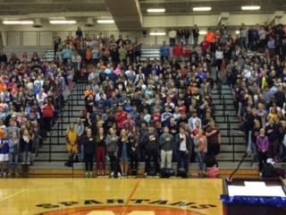 students doing the pledge of allegiance